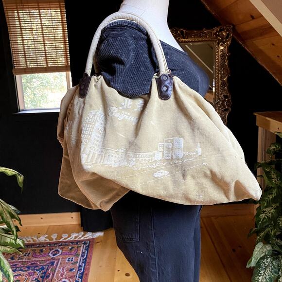 Beijing Canvas Tote - Picture 1 of 10